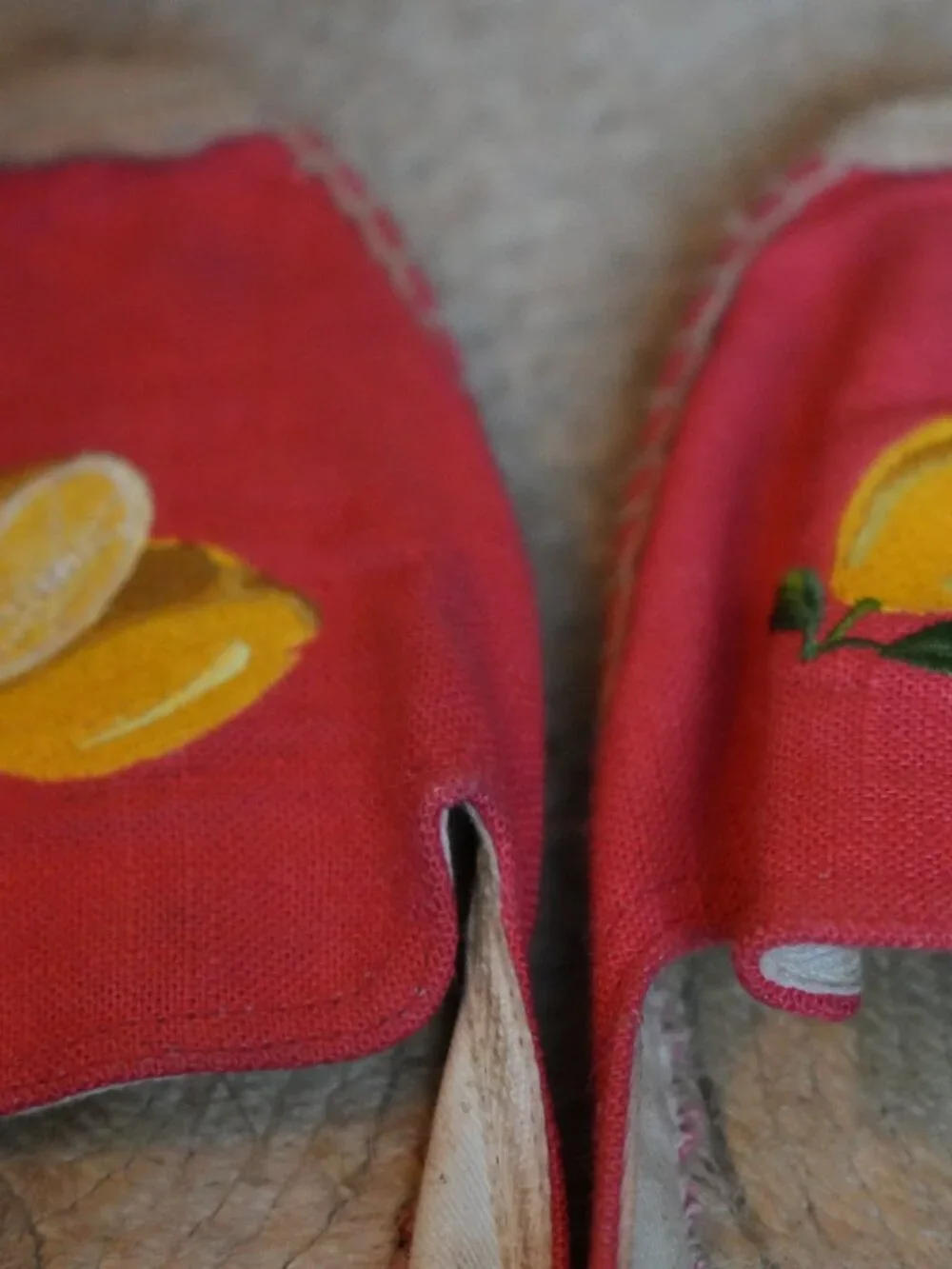 Soludos Red Canvas Lemon Embroidered Smoking Slipper Espadrilles Size 10